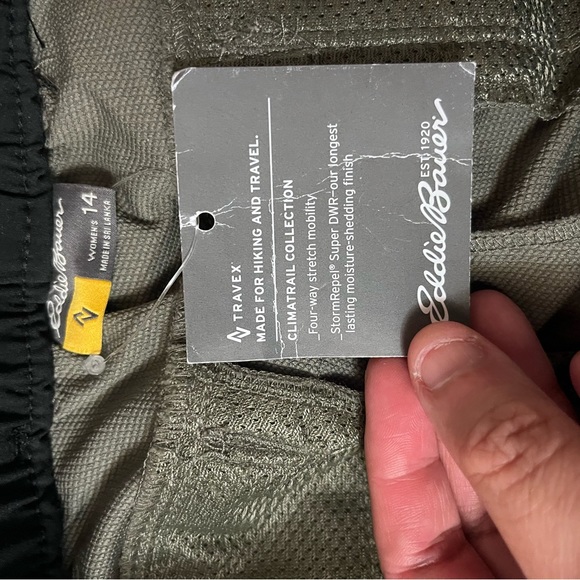 Eddie Bauer Climatrail Zip off hiking pants shorts - Picture 3 of 11